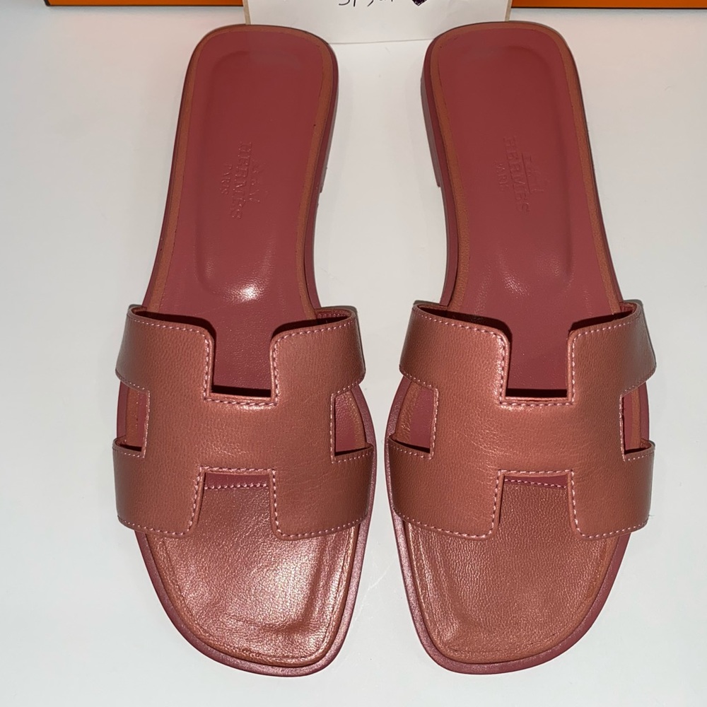 Hermes Oran Sandals in Rouge Blush Size 35.5 BNIB